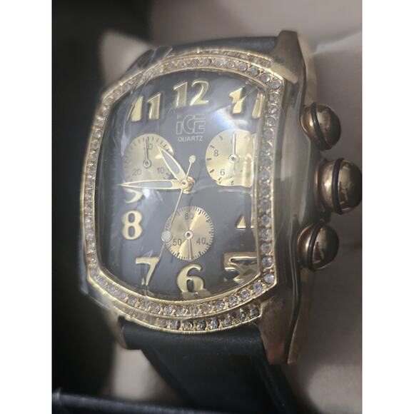 45.9mm bubble face Analog Watch gold tone bezel with Black genuine Leather band main image 7